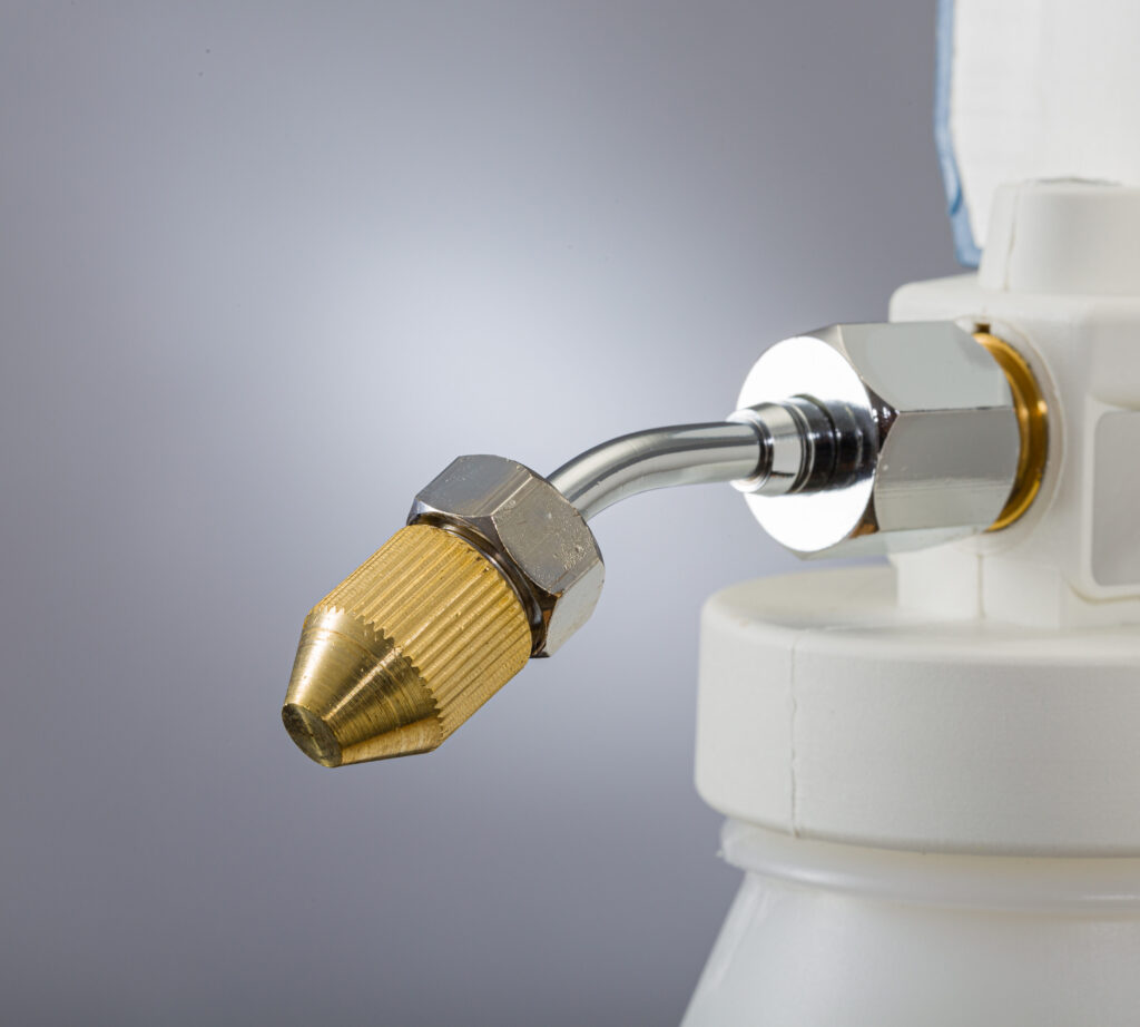 Wonder TS 16A spray gun nozzle close-up